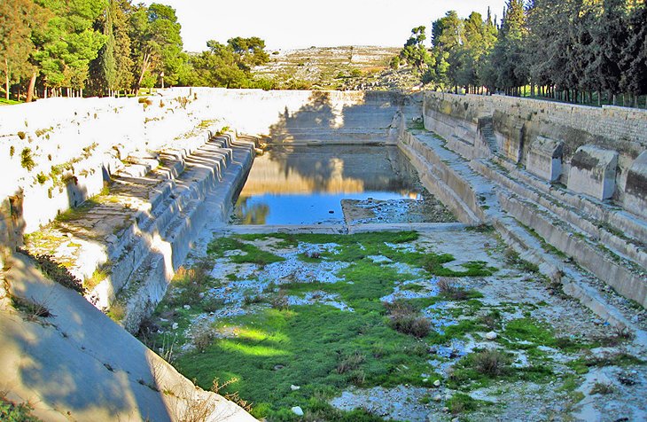 Solomon's pools